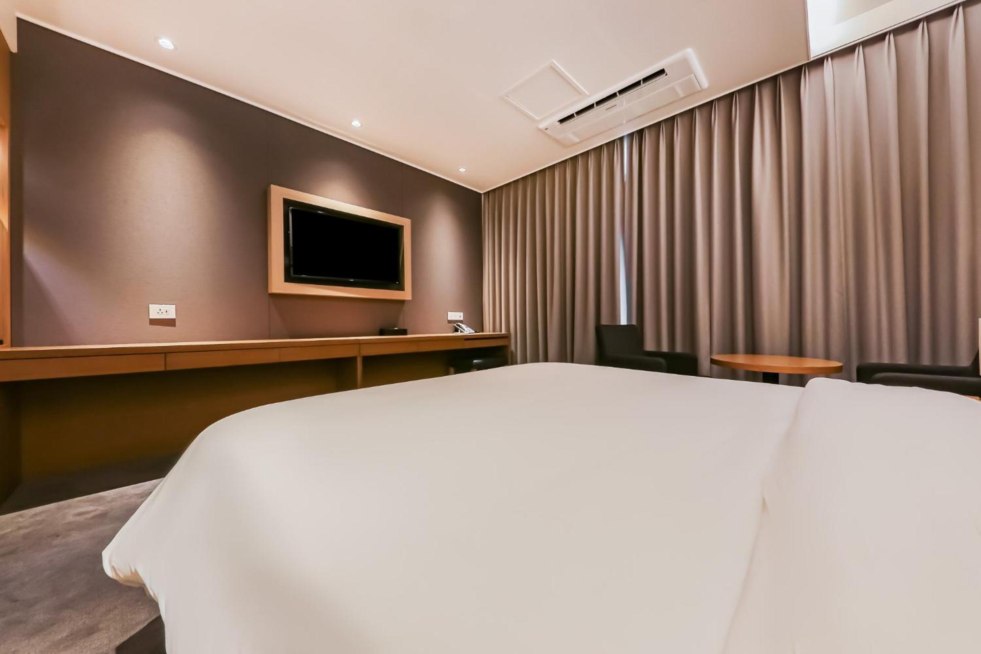 Sejong City Osong Hotel Cheongju Exterior photo